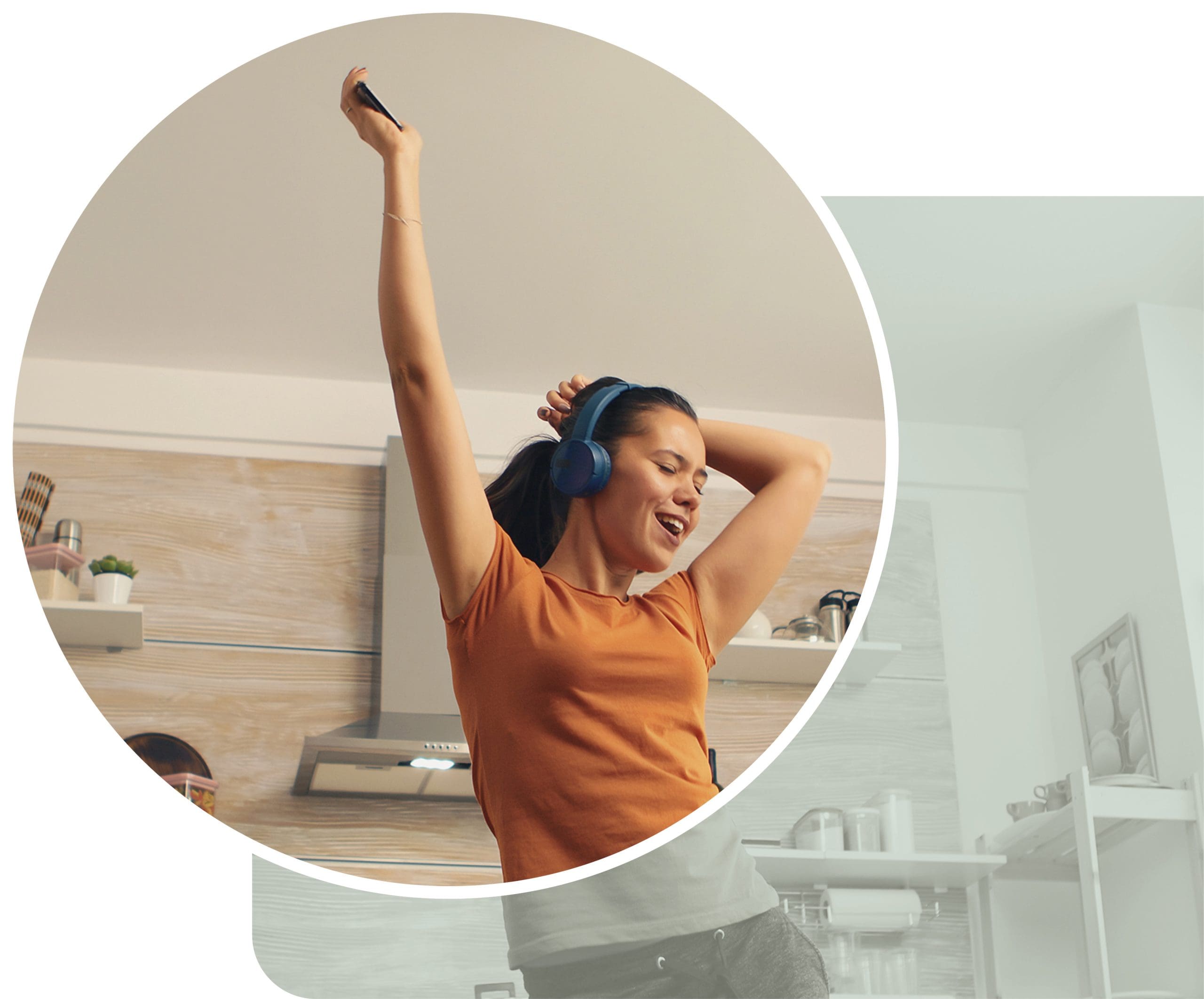 meisjemetkoptelefoon